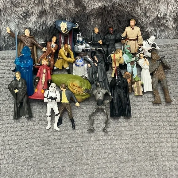 25 Star Wars Keychain Action Figure Collection - Picture 1 of 16